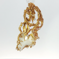 Load image into Gallery viewer, Yellow Gold Brooch with Baroque Pearl