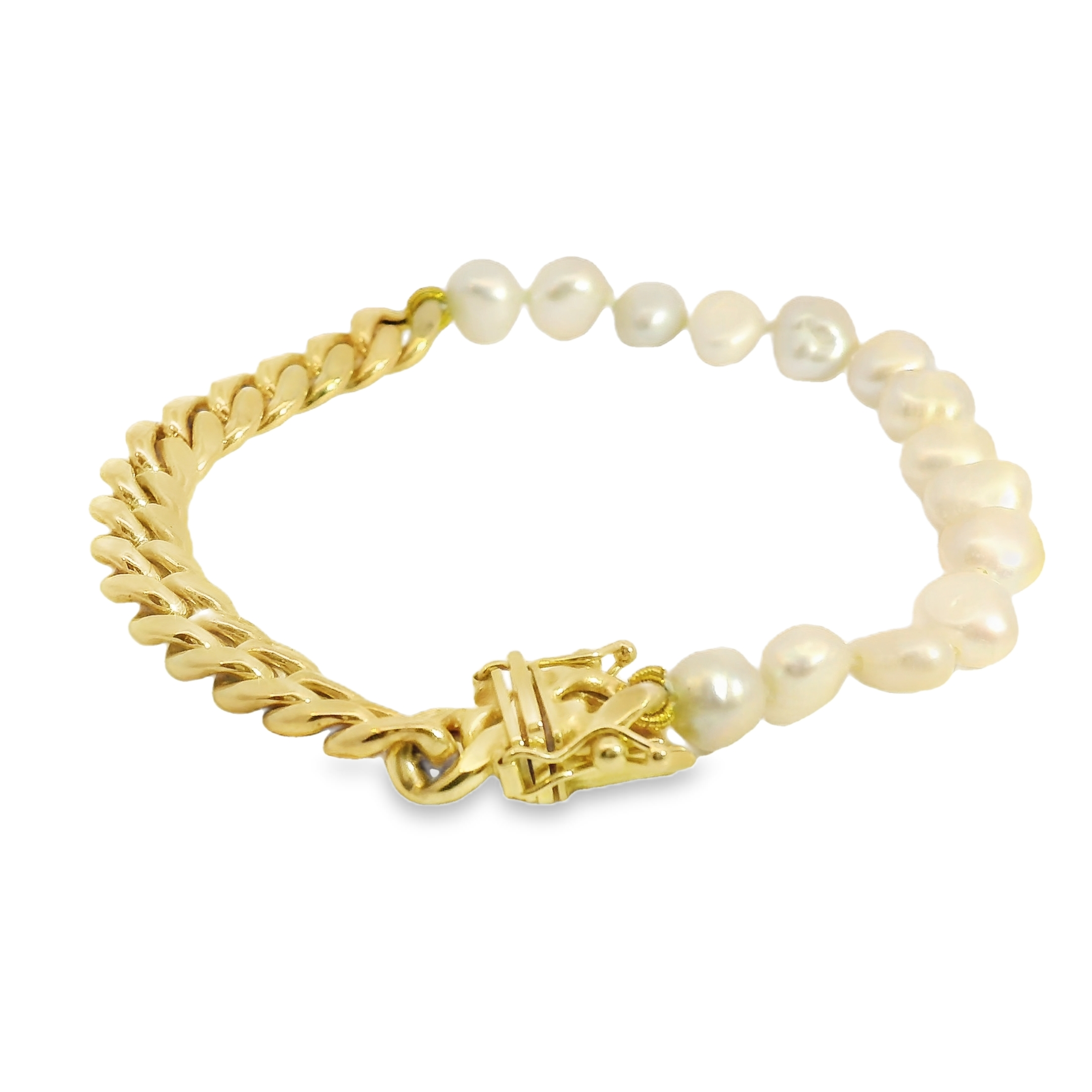 Pearl and Cuban Link Gold Bracelet