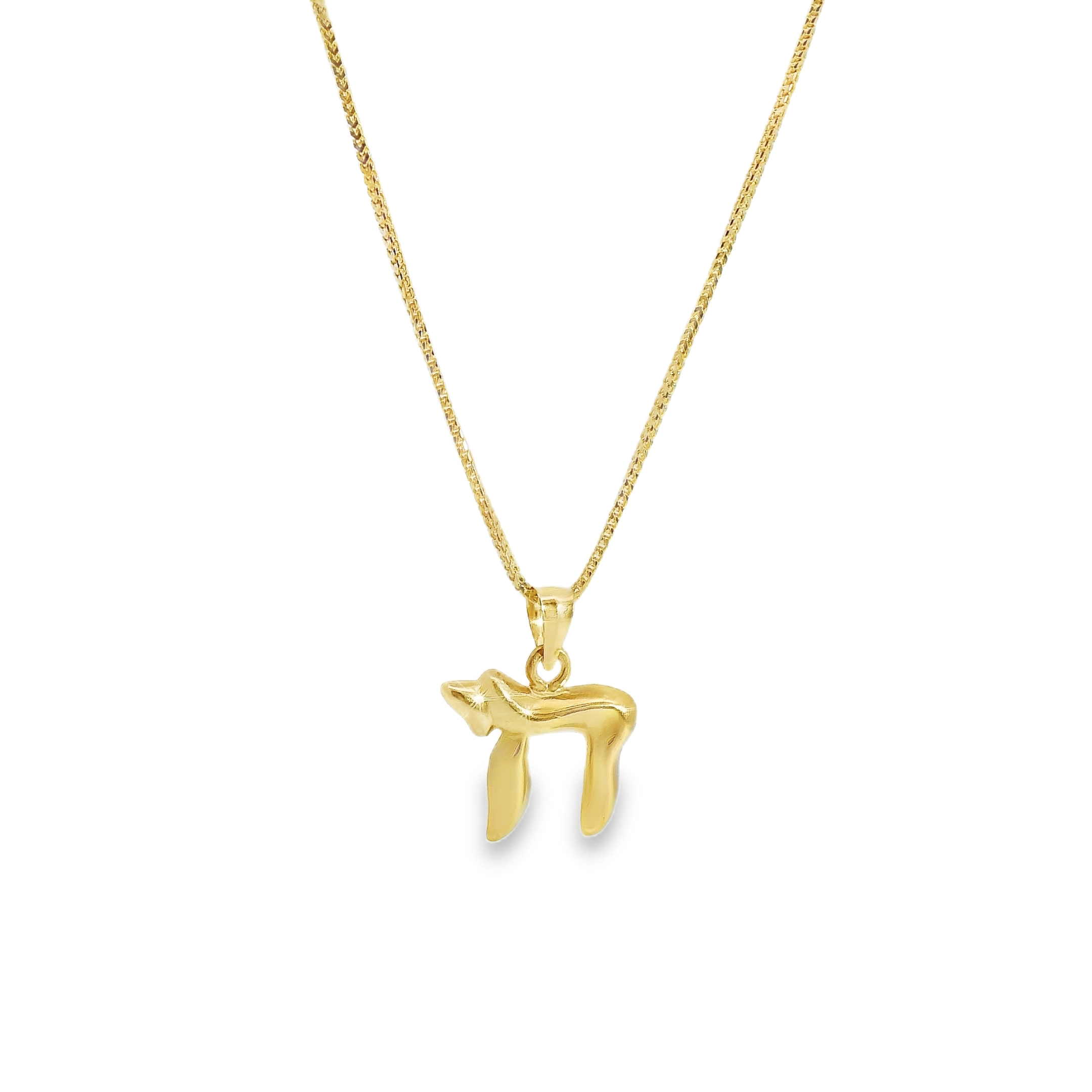 Chai (חי) Gold Pendant