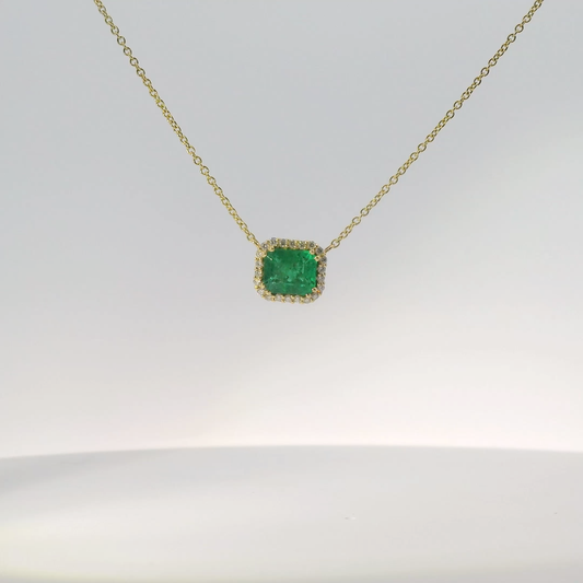 Emerald Pendant & Necklace