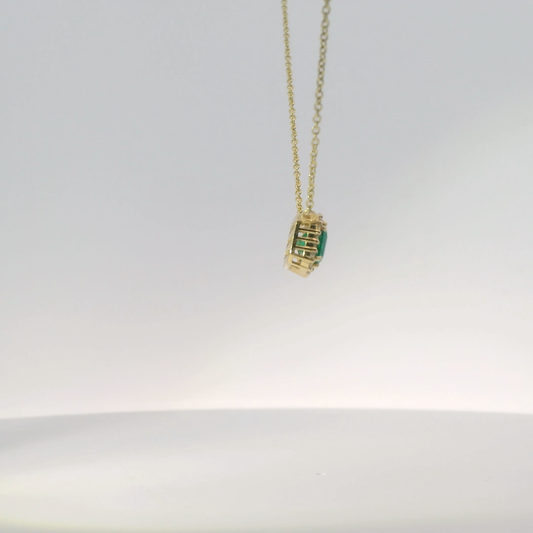 Emerald Pendant & Necklace