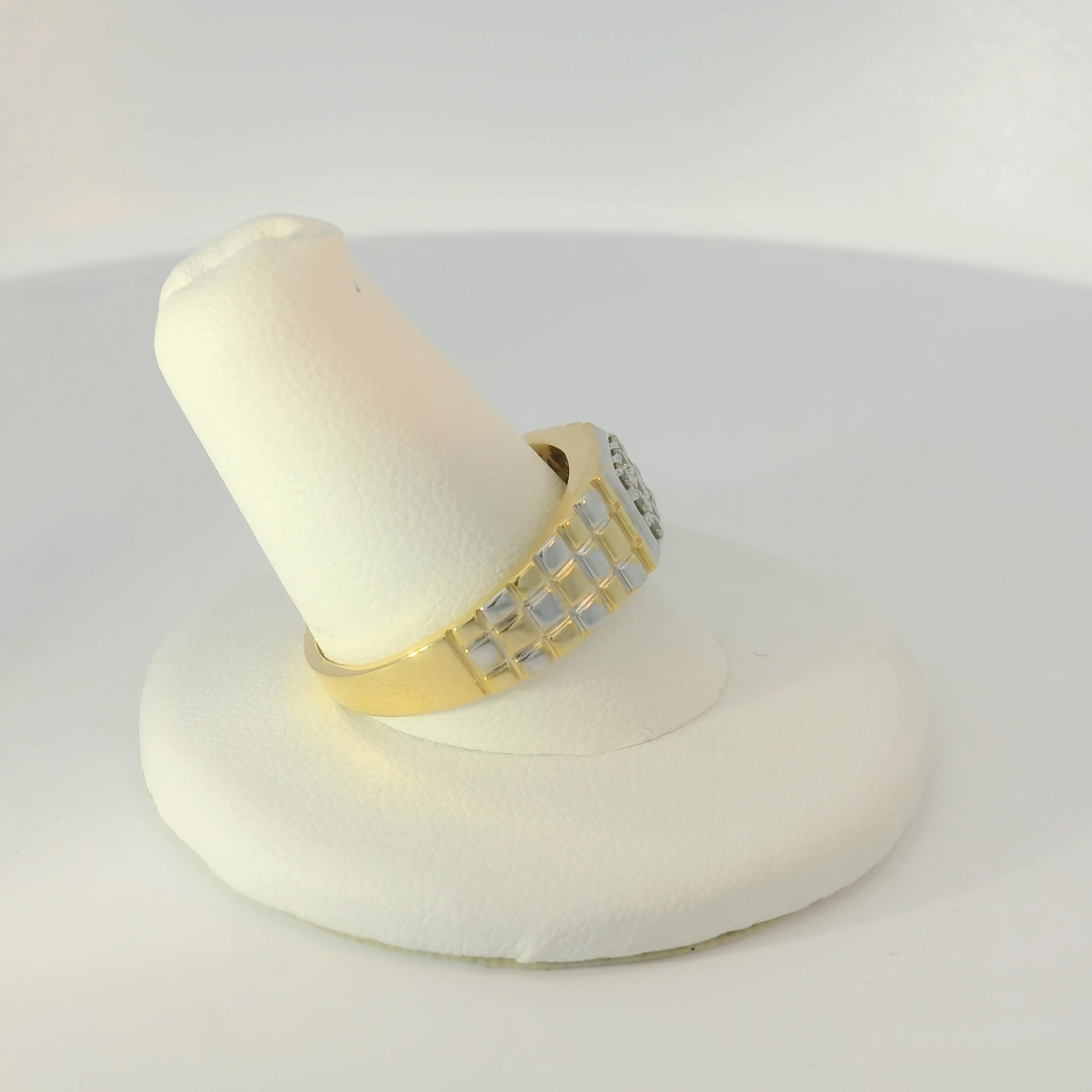 Gold and Diamond Ring