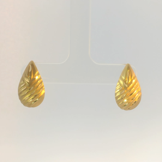 Elegant Gold Teardrop Earrings