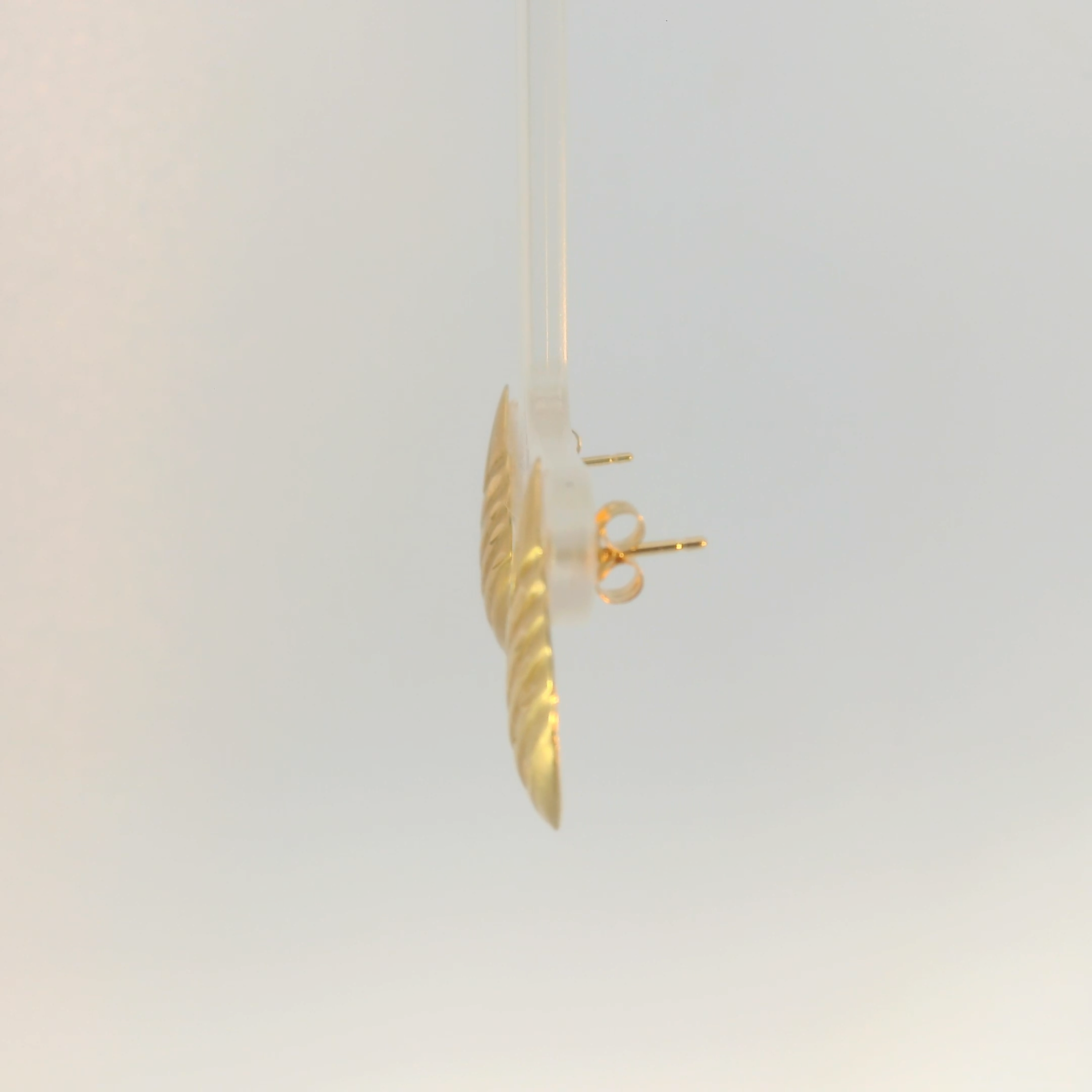 Elegant Gold Teardrop Earrings