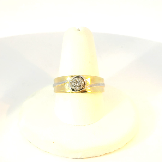 Gold and Diamond Ring