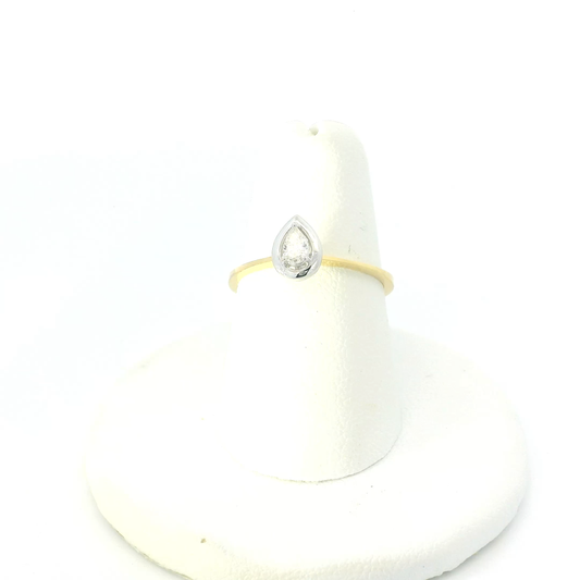 Pear-Shaped Diamond Ring
