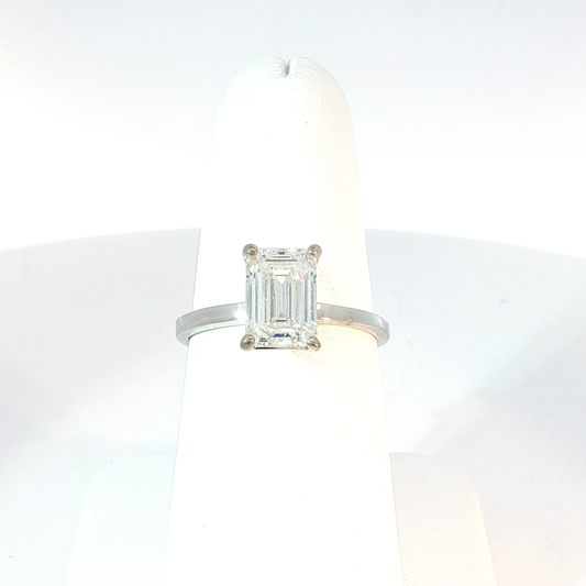 Solitaire Ring with Emerald Cut Diamond