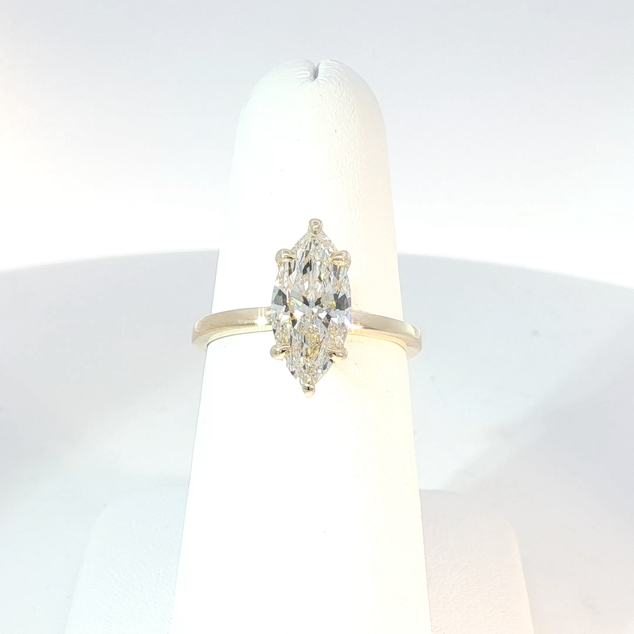 Solitaire Engagement Marquise ring