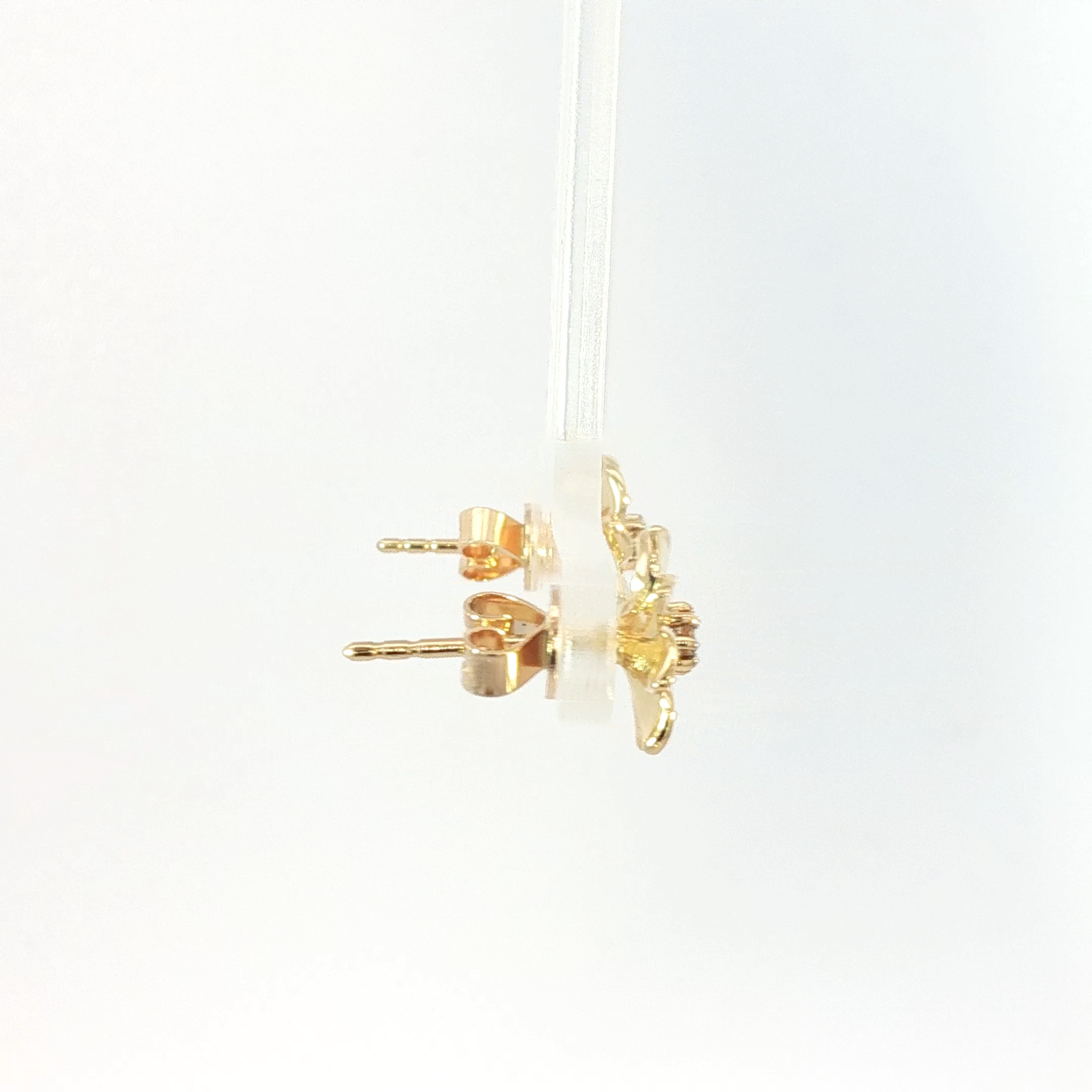 Yellow Gold Stud Earrings with Round Brilliant Diamond