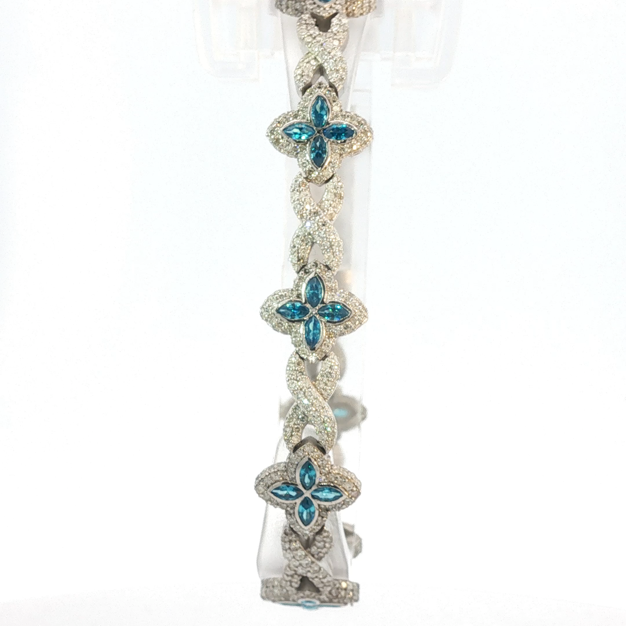 SIlver Floral Infinity Link Bracelet