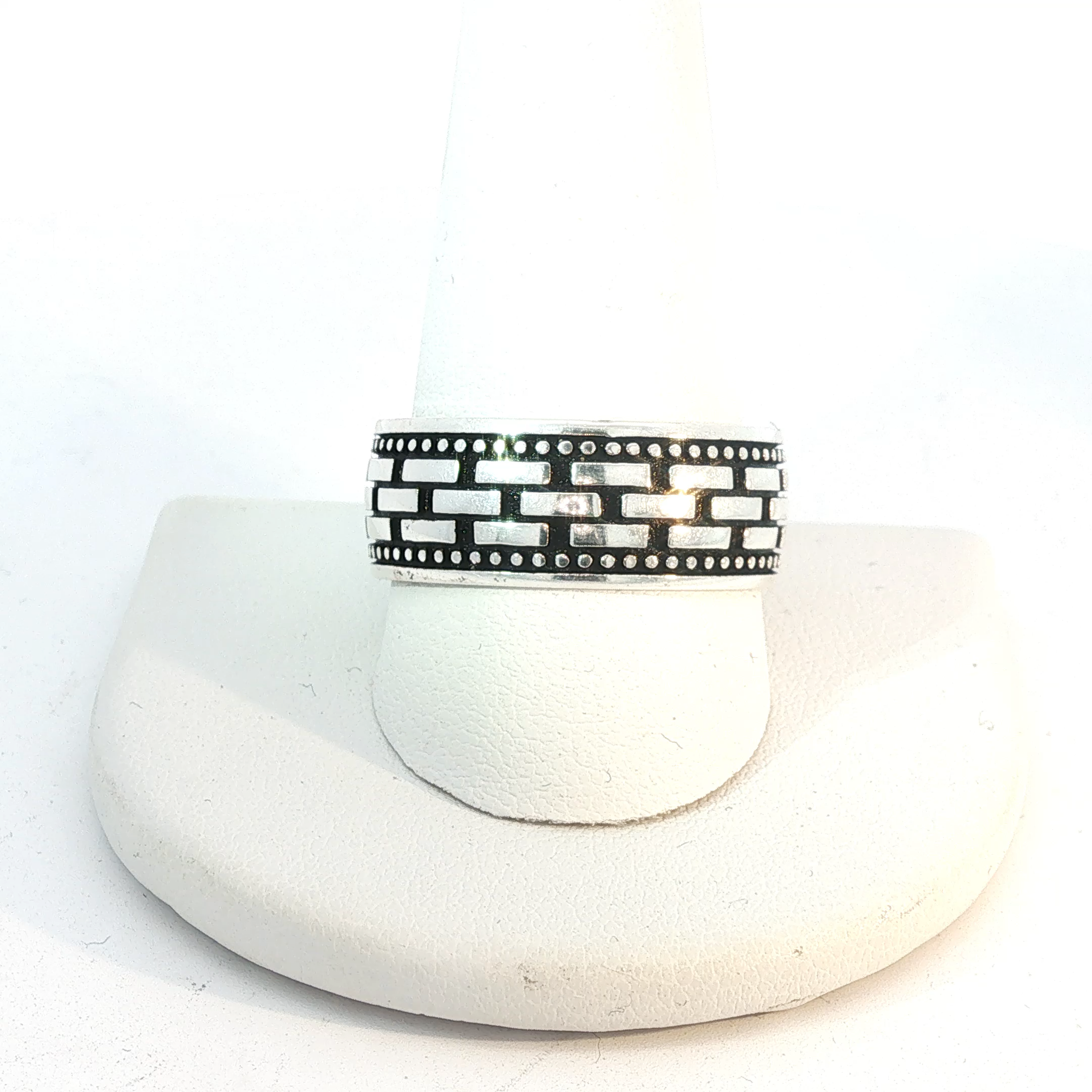Silver Brick Pattern Band Ring with Beaded Edges