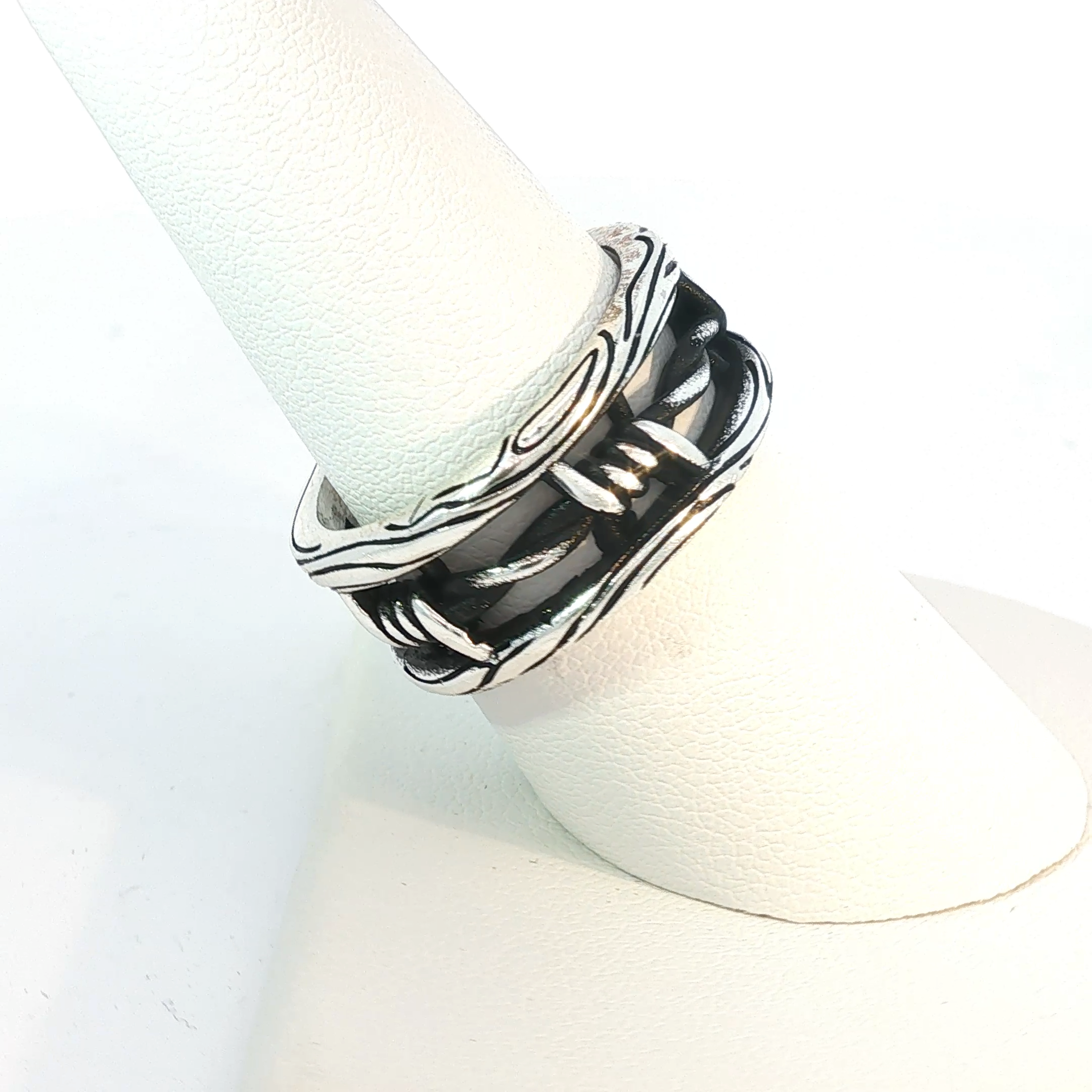 Antiqued Silver Barbed Wire Motif Band Ring