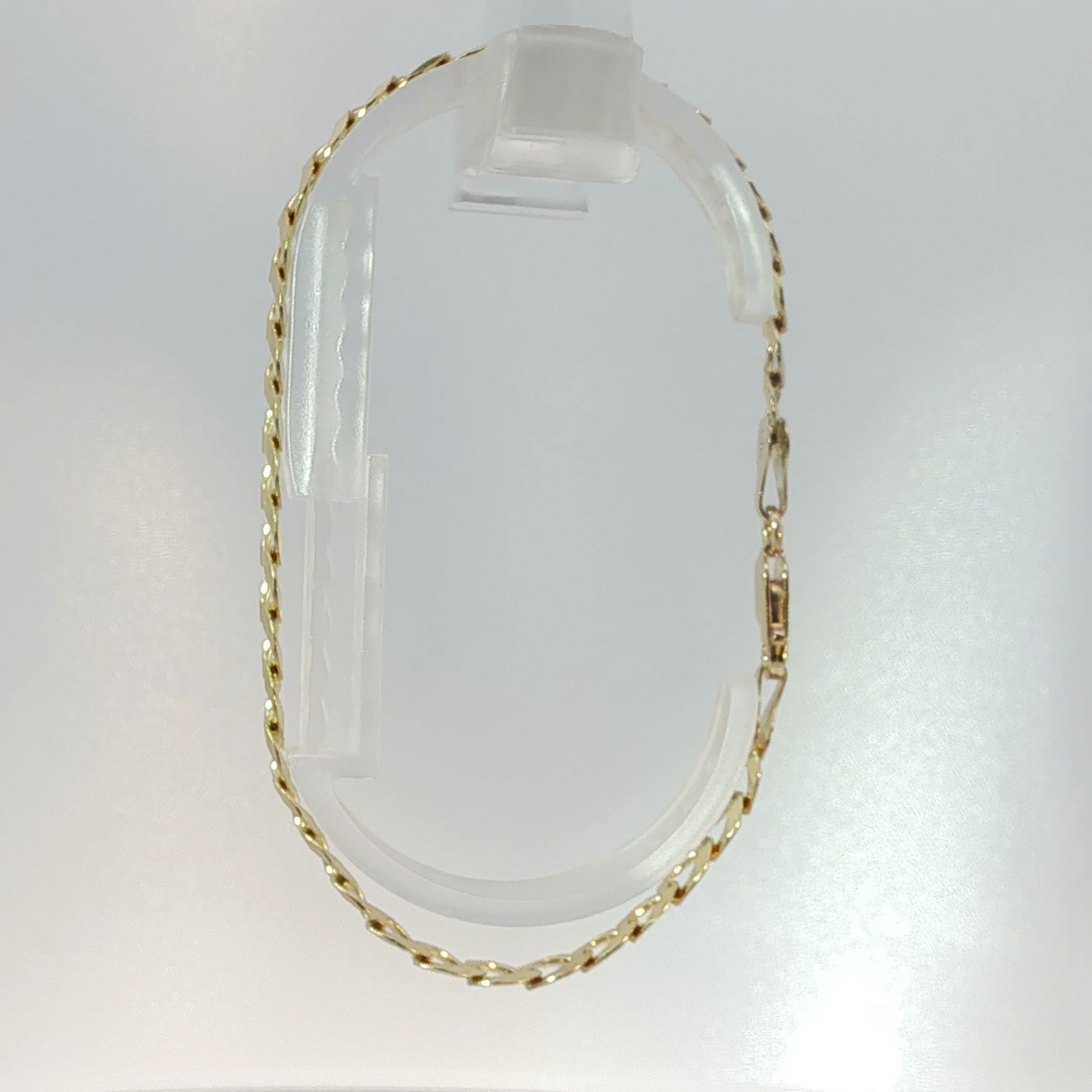 14K Yellow Gold Curb Link Chain Bracelet
