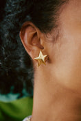 Load image into Gallery viewer, Tiffany & Co. 90’s Gold Star Earrings
