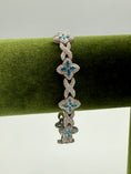 Load image into Gallery viewer, SIlver Floral Infinity Link Bracelet
