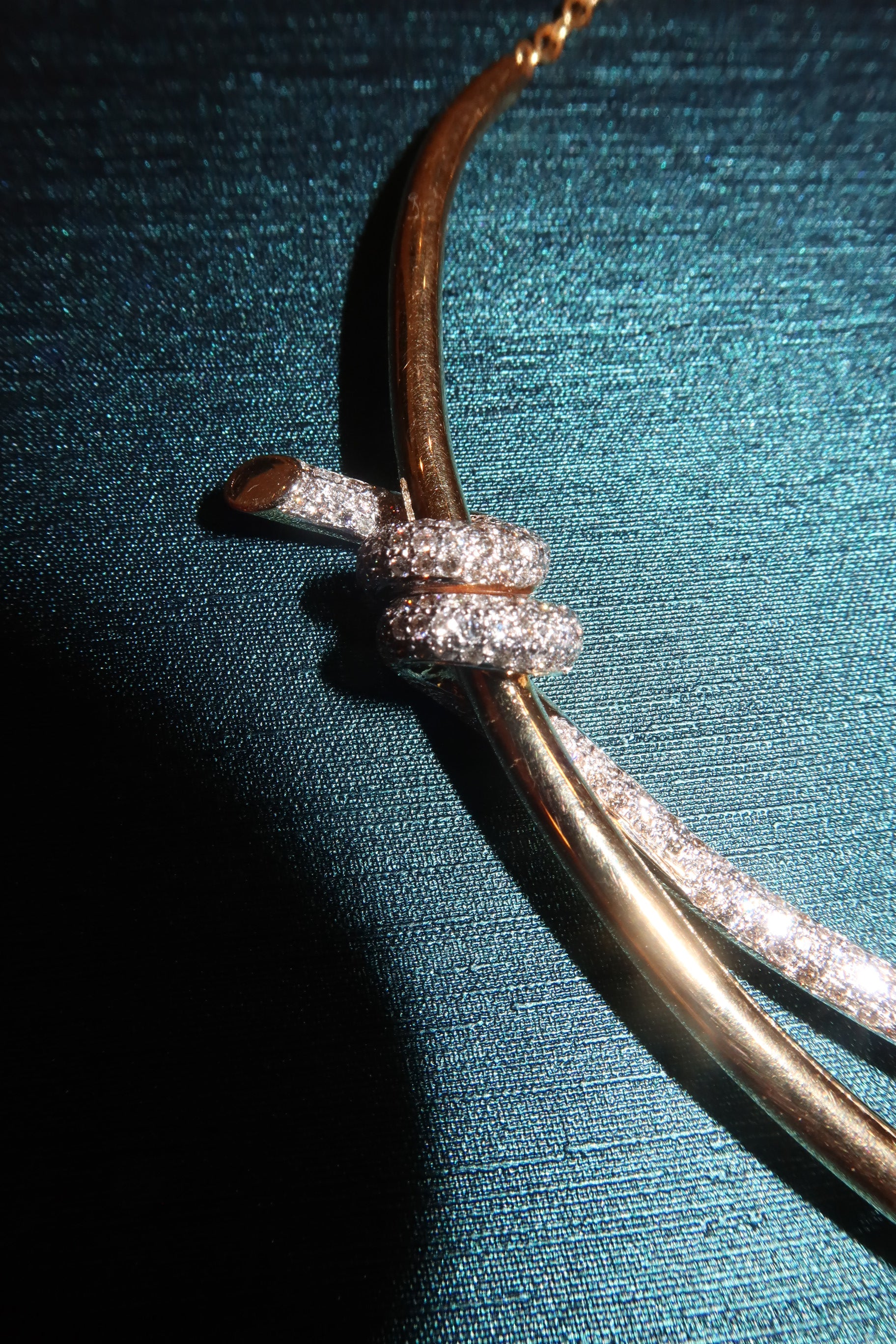 The Barb Necklace