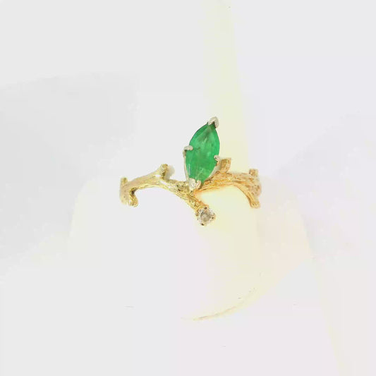 Yellow Gold Cocktail Ring with Oval Emerald Gemstones