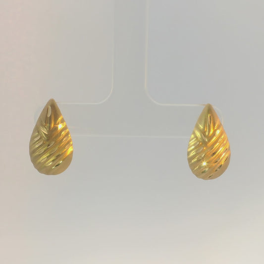 Elegant Gold Teardrop Earrings