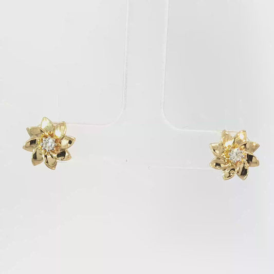 Yellow Gold Stud Earrings with Round Brilliant Diamond