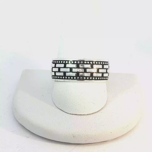 Silver Brick Pattern Band Ring with Beaded Edges