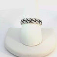 Load and play video in Gallery viewer, Silver Curb Chain Link Band Ring
